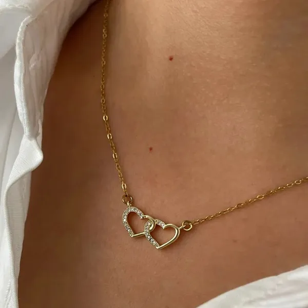 Gold_Heartlock_Pendants_For_Women